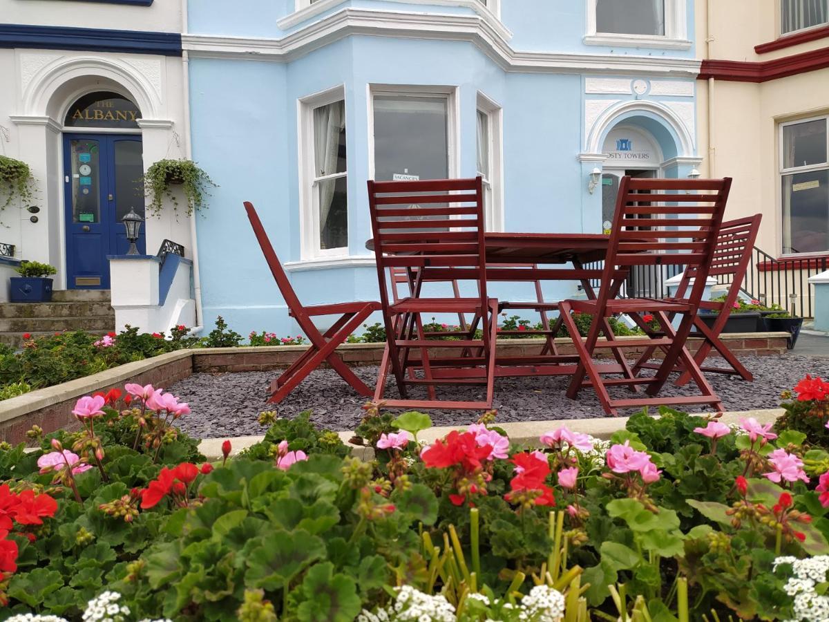 Bed and Breakfast Frosty Towers à Llandudno Extérieur photo