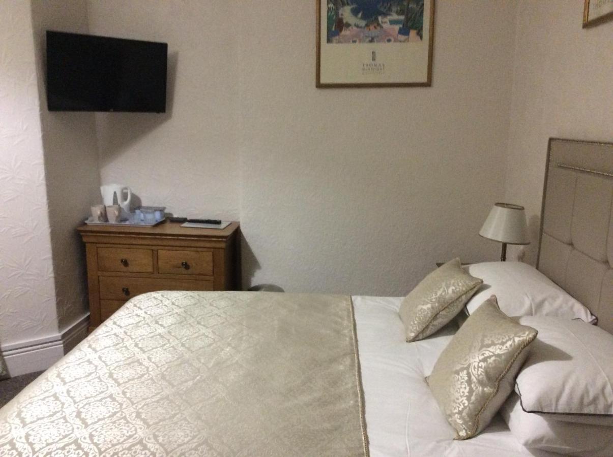 Bed and Breakfast Frosty Towers à Llandudno Extérieur photo